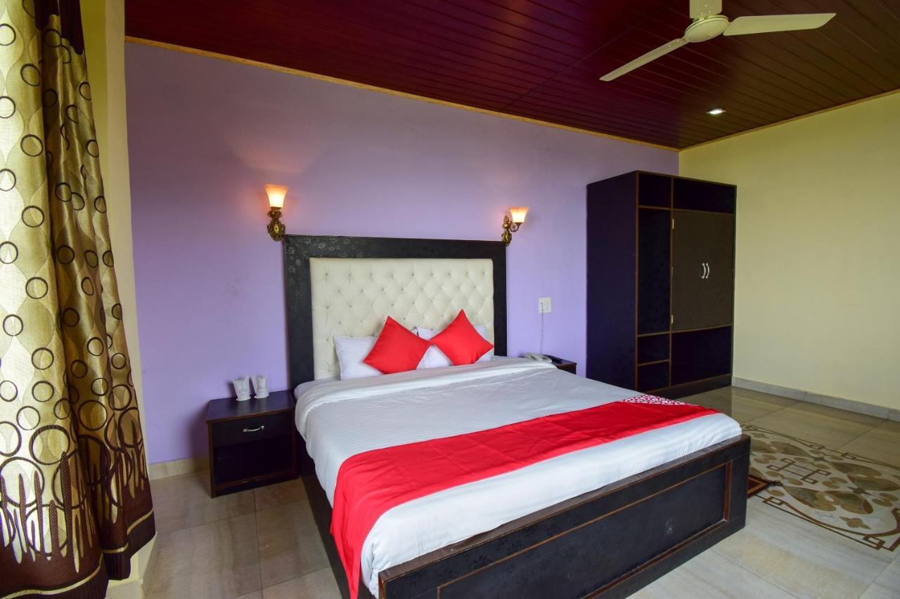 Oyo 43476 Vatika Resort Shimla Buitenkant foto