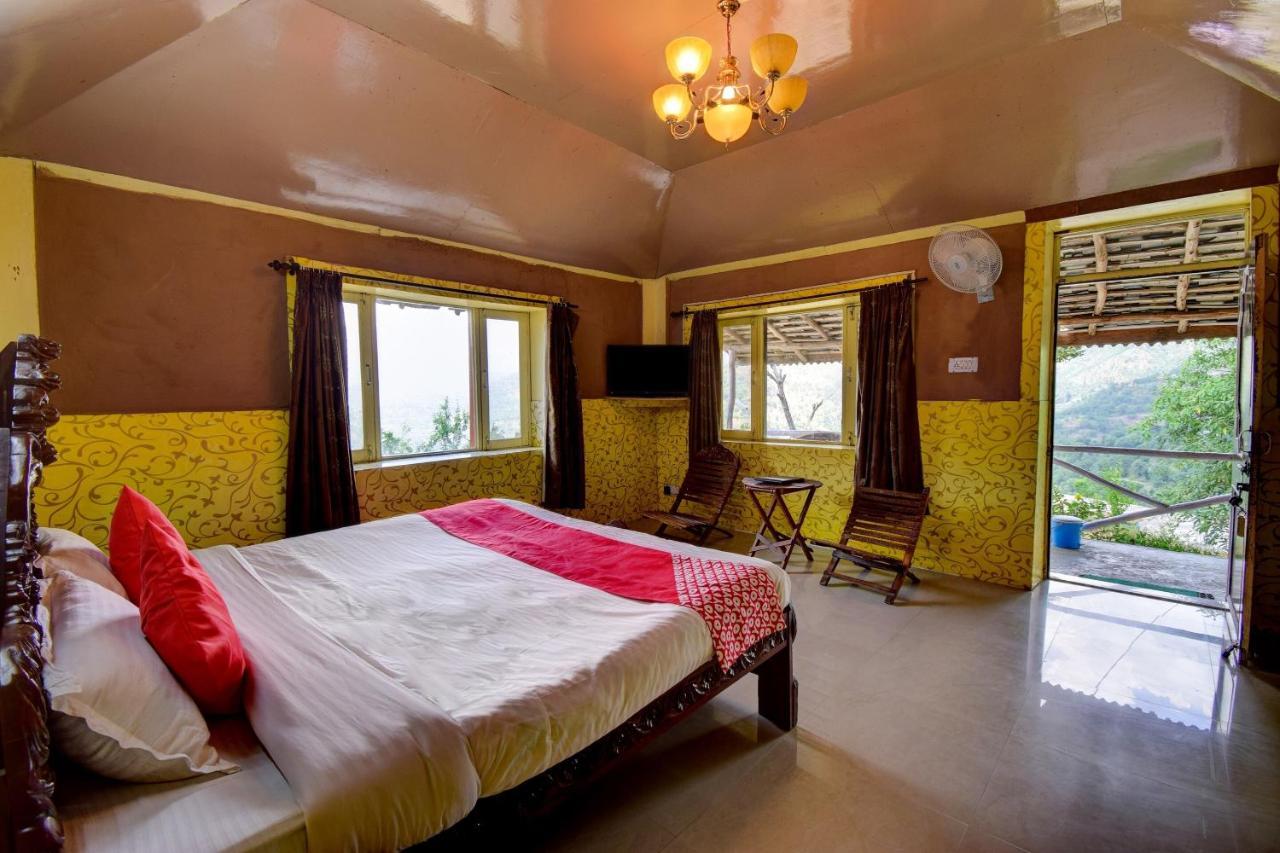 Oyo 43476 Vatika Resort Shimla Buitenkant foto