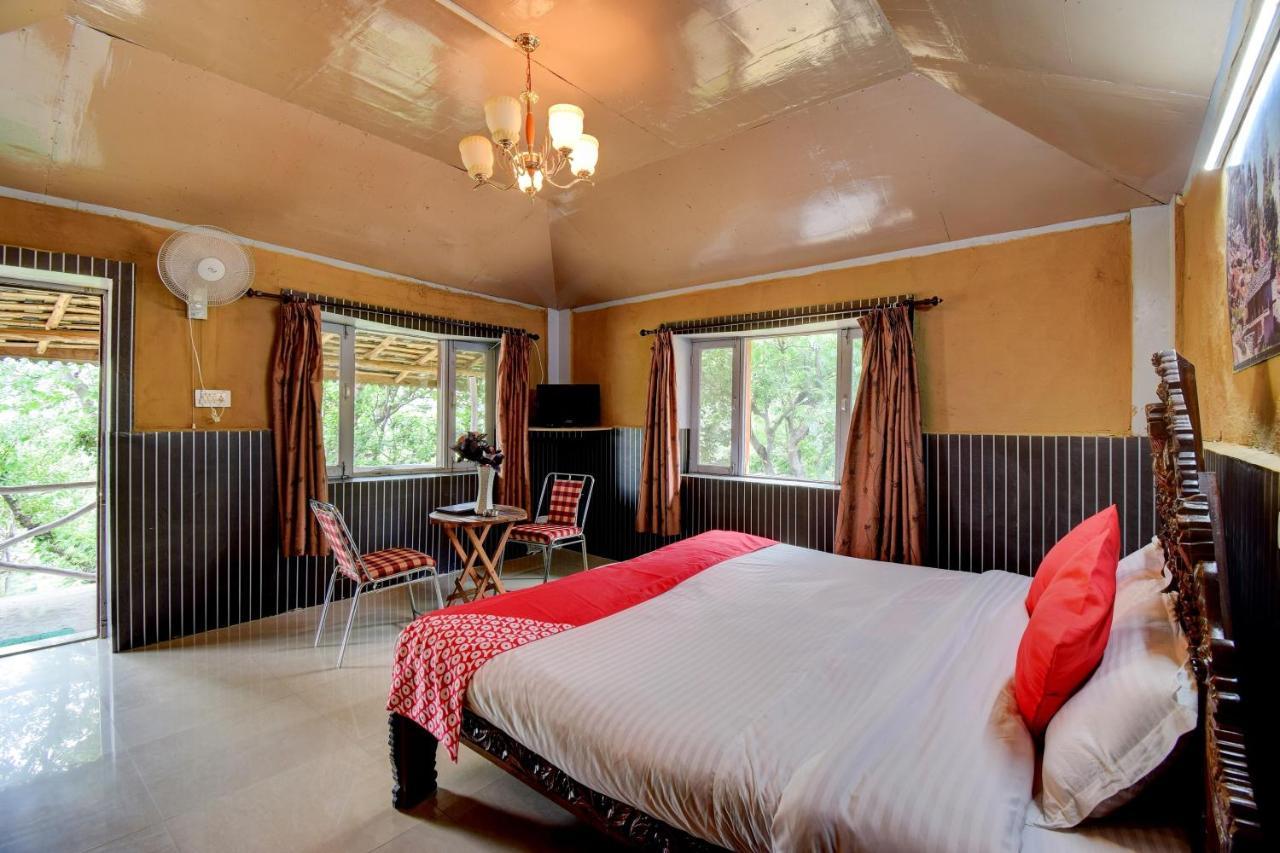 Oyo 43476 Vatika Resort Shimla Buitenkant foto
