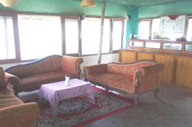 Oyo 43476 Vatika Resort Shimla Buitenkant foto