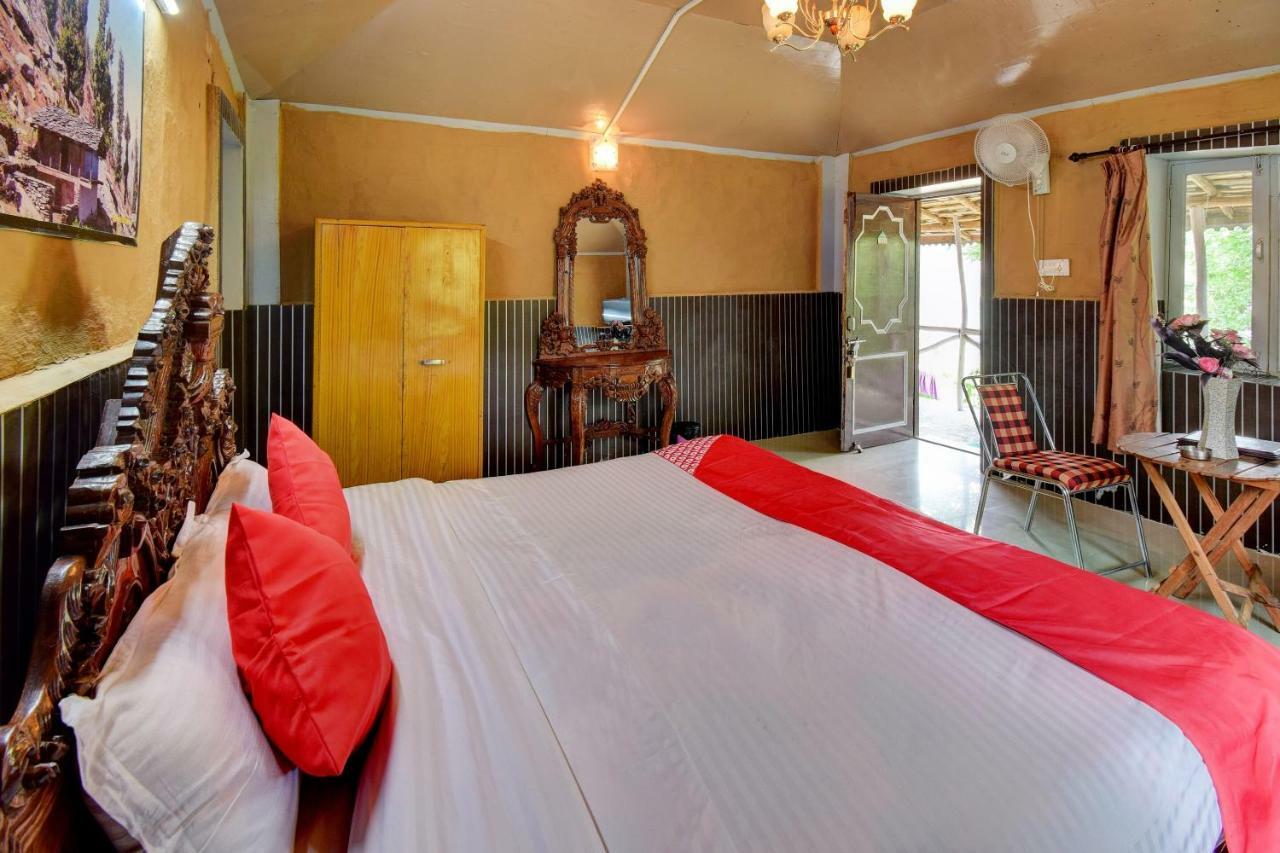 Oyo 43476 Vatika Resort Shimla Buitenkant foto